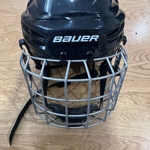 Bauer Black Helmet with Silver Cage / Size Large / New!! 🏒